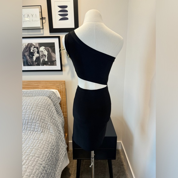 NWT BCBG Maxazria Courte Cutout Dress, Black, SMALL - Picture 8 of 11